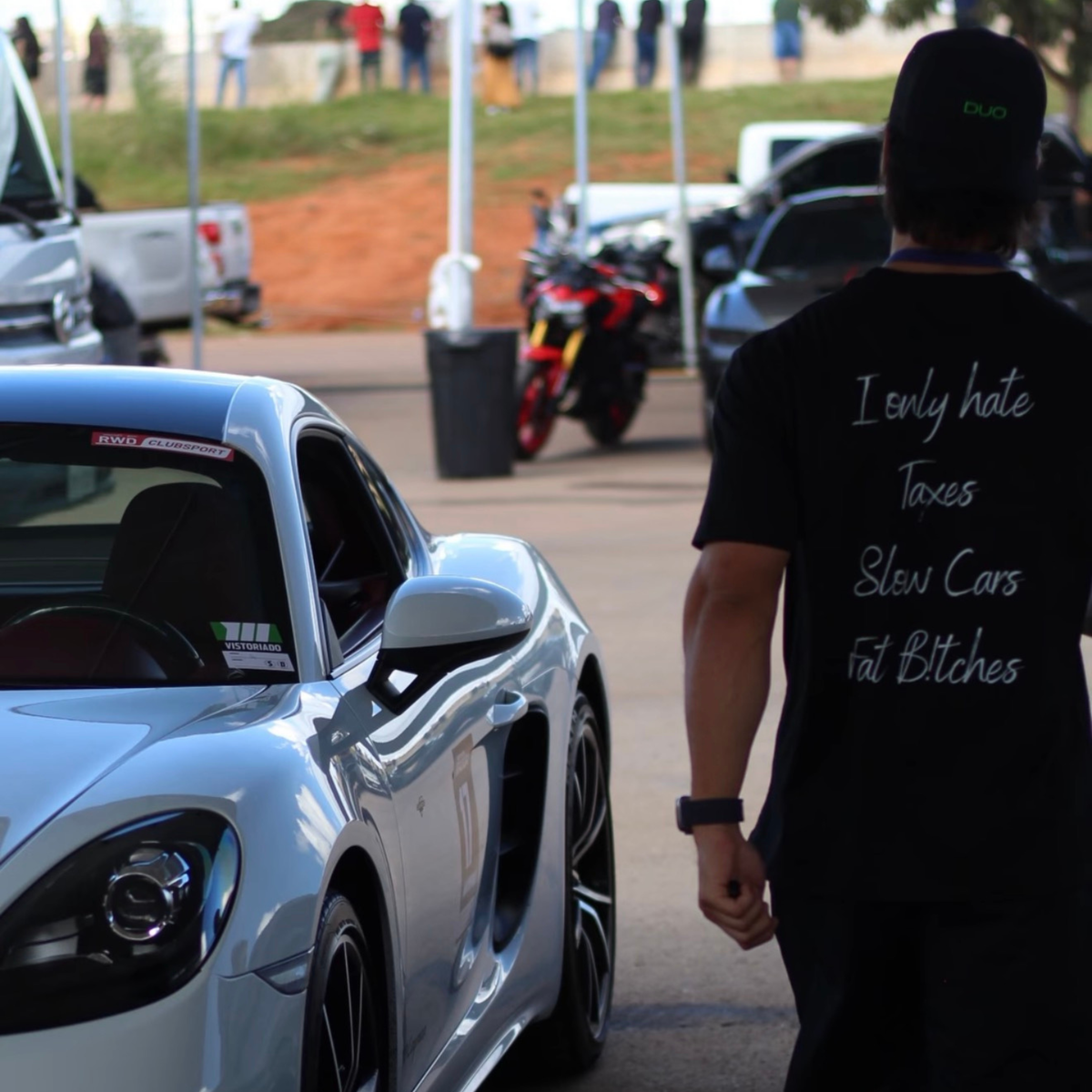 Camiseta "I only Hate..."