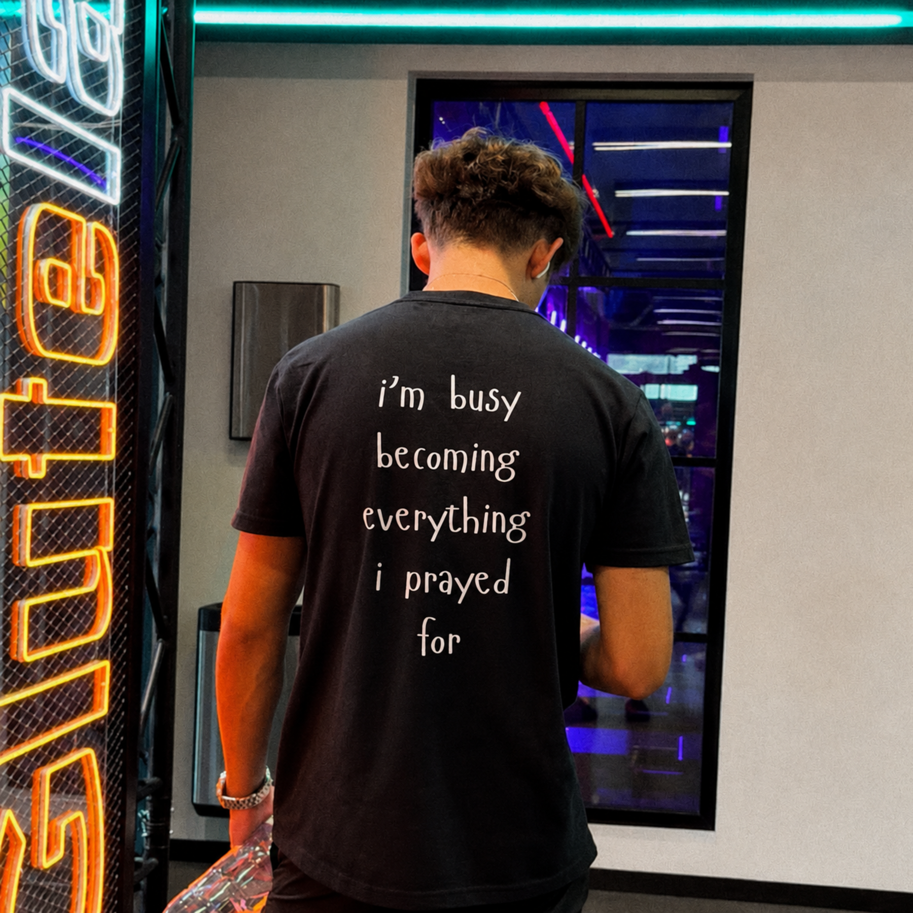 Camiseta Busy
